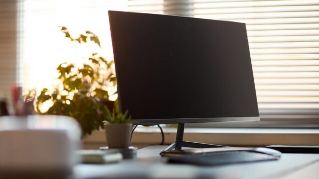 Monitor touchscreen magnetico Vivo